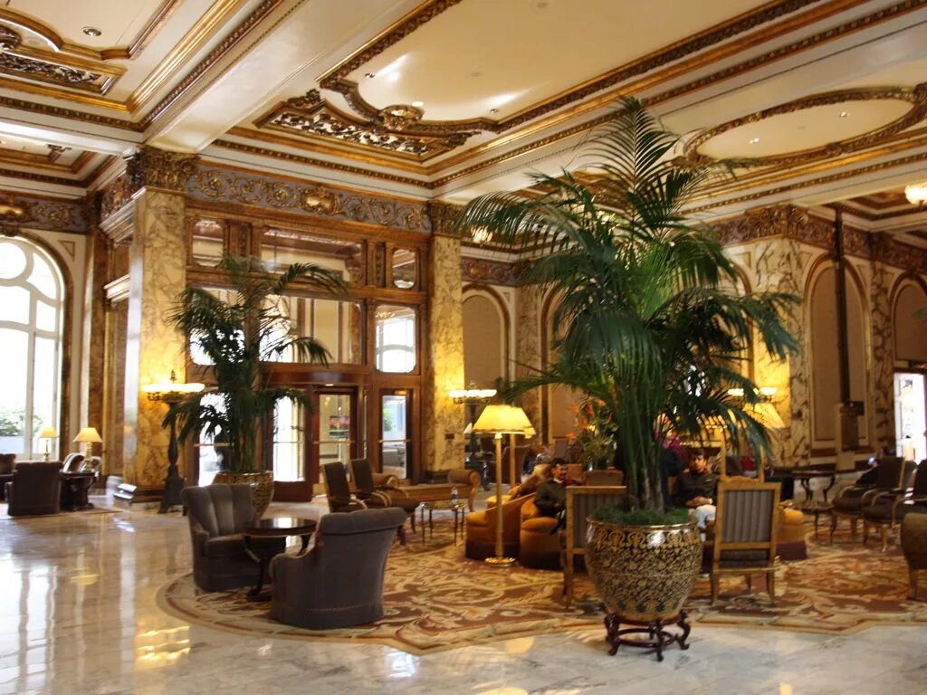 Красивые гостиницы. Холл дорогого отеля. Красивый Холл отеля. Интерьер лобби дорогих отелей. Сайт холе