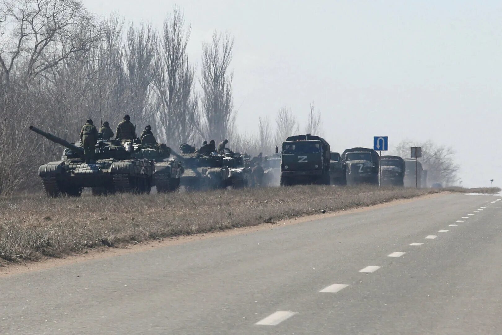 Военная операция на украине запорожская область. Колонна военной техники. Украинская Военная техника. Военные на Украине российские войска. Российская Военная техника.