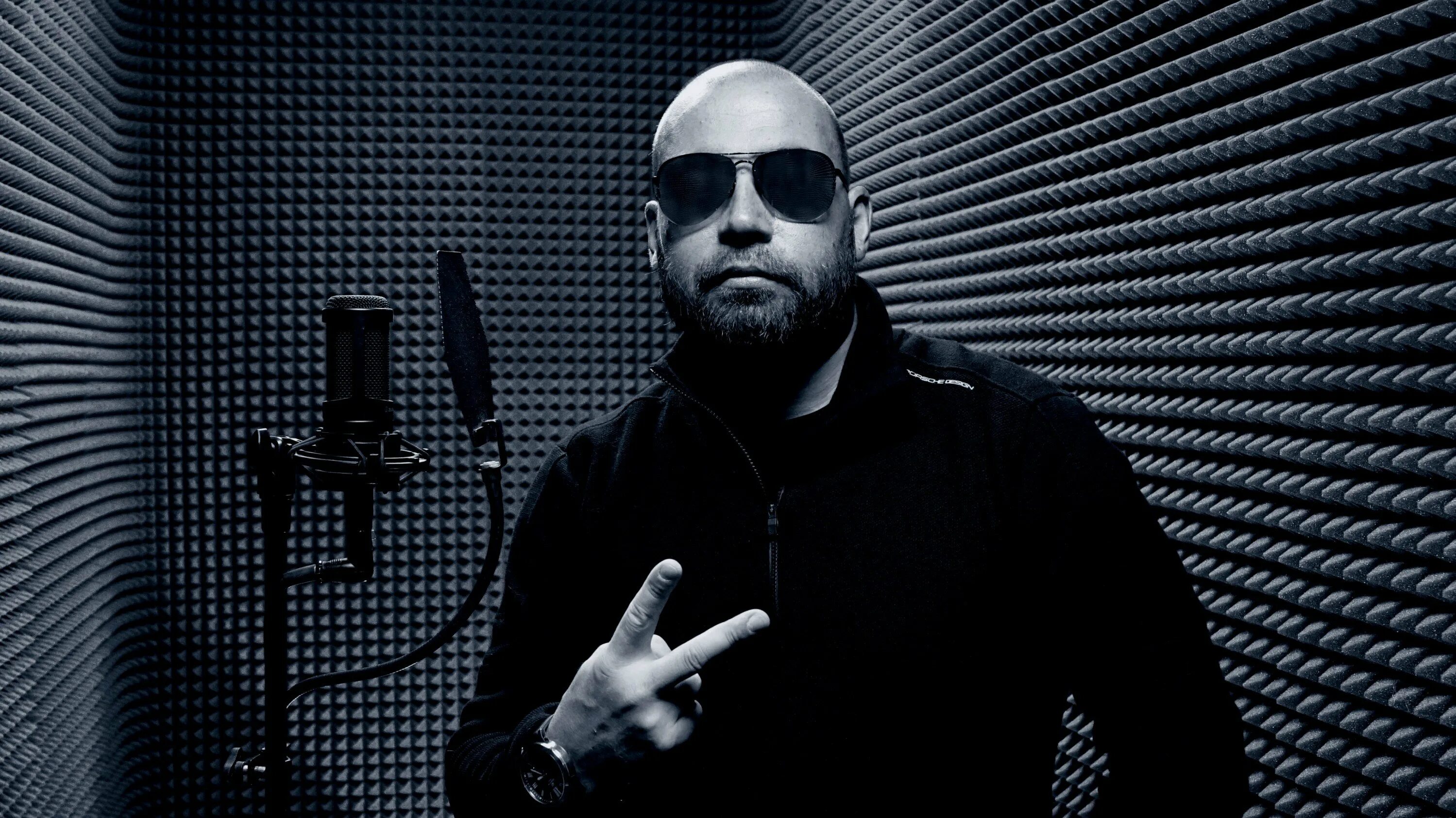 Руставели музыкант многоточие. Руставели альбомы. Руставели альбомы. Руставели 2022. Необходимое одиночество руставели книга.