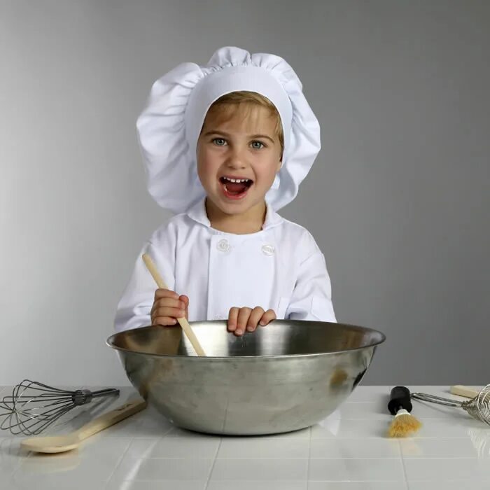 Cook kid. Маленький повар. Повар для детей. Детский кулинарный мастер класс. Мальчик повар.