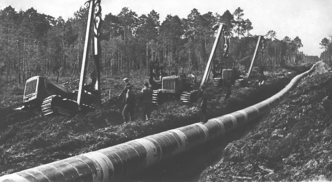 Какой нефтепровод был построен в 1960 е. Первый Сибирский нефтепровод Шаим - Тюмень.. Нефтепровода Самотлор — Усть-балык — Курган — Уфа — Альметьевск. Нефтепровод Усть-балык Омск. Нефтепровод Самотлор – Альметьевск.