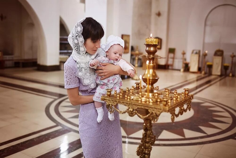 Что покупает крестная мальчику. Крестины. Крестины ребенка. Платье на крестины для крестной. Платье на крещение для крестной.