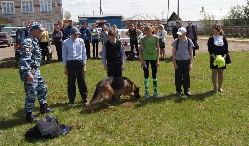 Полиция Кочево. Кочево. Памятник в Кочево. Любимое Кочево. Погода кочево на неделю пермский