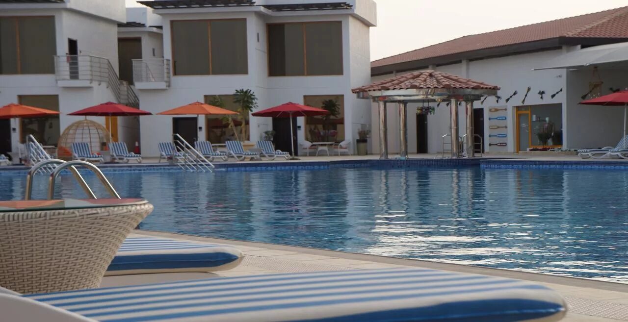 Мираж баб фуджейра. Mirage Bab al Bahr Beach Resort 4*. Отель Mirage Bab al Bahr Beach Hotel. Mirage Bab al Bahr Resort Фуджейра. Фуджейра отель Мираж баб Аль 4.