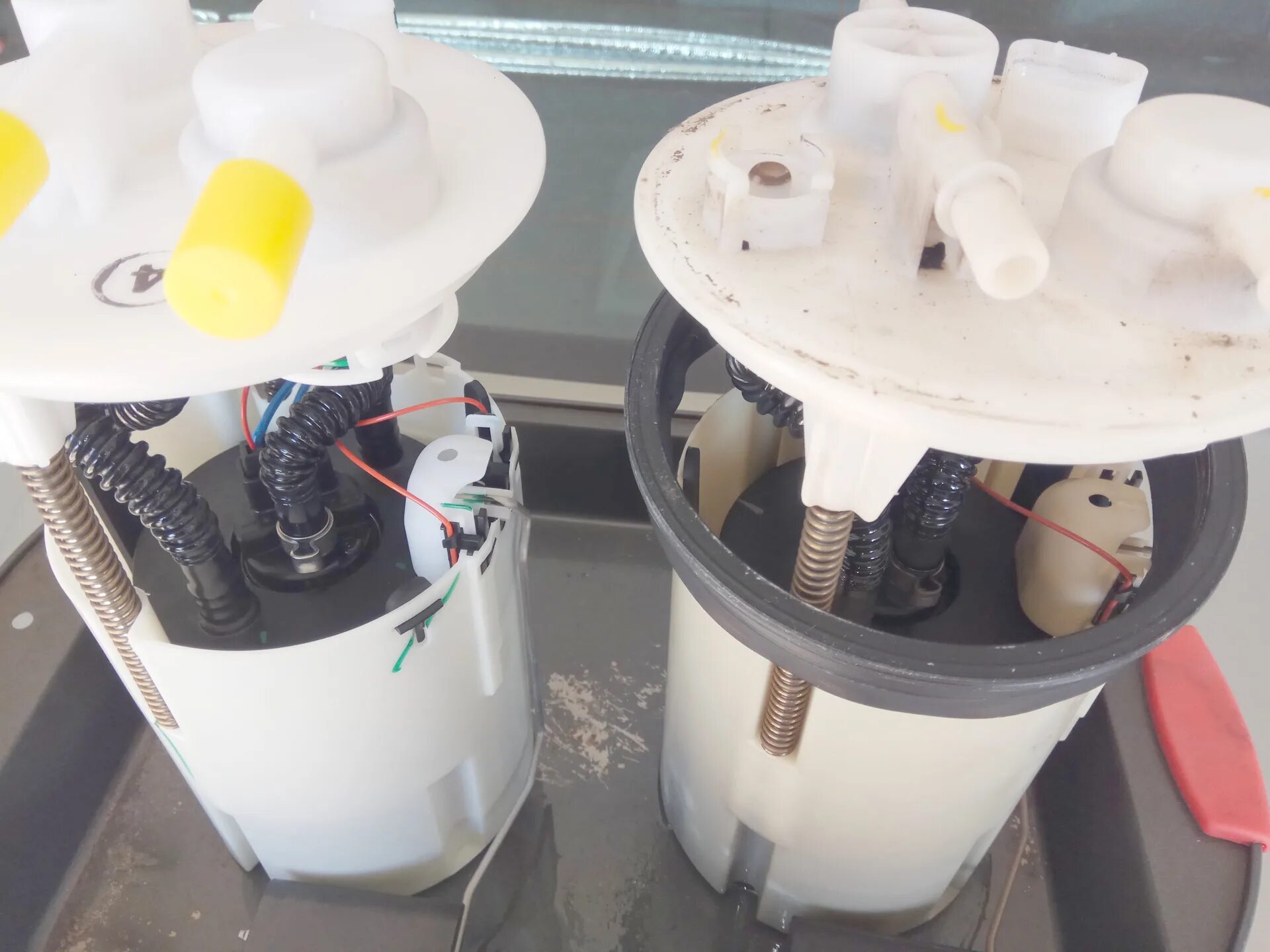 Замена топливного фильтра т. Toyota wish 2003 фильтр топливный. Замена топливного фильтра т. Замена топливного фильтра т. Топливный фильтр королла 120.