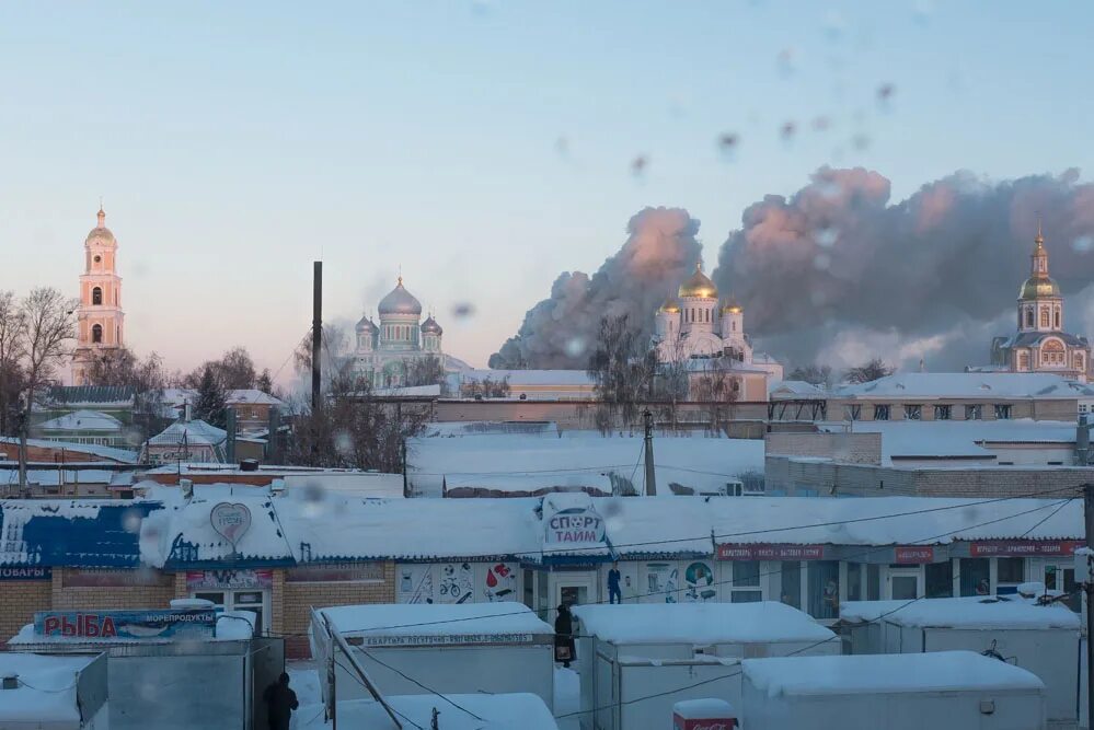 Дивеево горит. Крупный пожар в Дивеево. Пожар в Нижегородской области за последние сутки в Дивеево. Дивеево пожар 2005. Новости дивеево сегодня