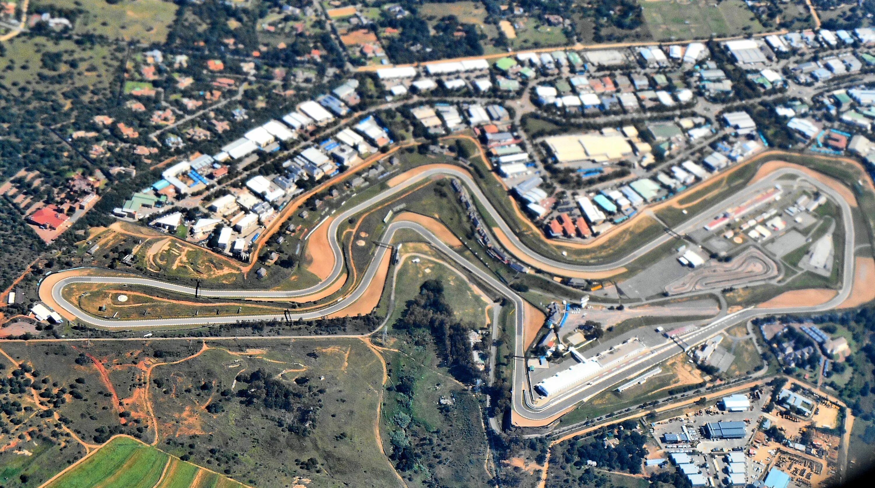 Трасса формулы 1 в юар. Kyalami grand prix circuit. кьялами трасса. автодром кьялами. kyalami grand prix circuit логотип.