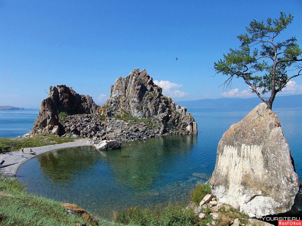 Большой остров байкала. Ольхон Байкал. Ольхон остров Ольхон. Озеро Ольхон на Байкале. Байкальский остров Ольхон.