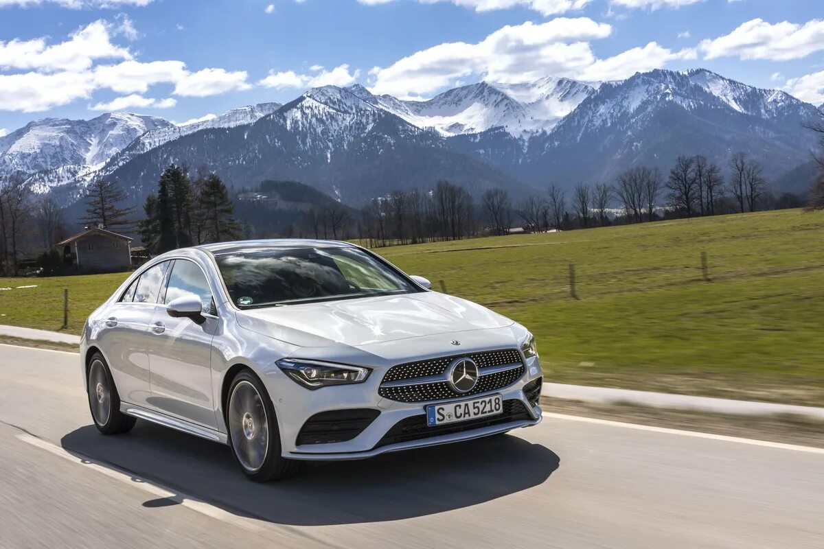 Новая кла. Mercedes benz cla 2020. Мерседес бенц cla 2020. Mercedes cla 2022. Мерседес cla 200 спорт.