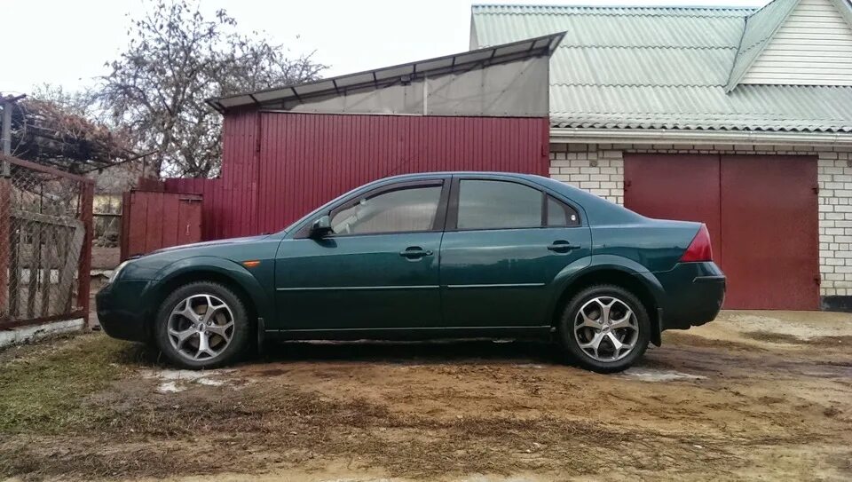 Форд мондео 3 r17. Ford mondeo 3 диски. Диски на форд мондео 3. Mondeo 3 r19. Форд мондео черный на 17 дисках.