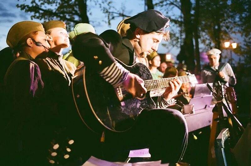 Песни пехотинцев. Песенка о пехоте. Песнь о пехоте. Б Ш Окуджава песенка о пехоте.