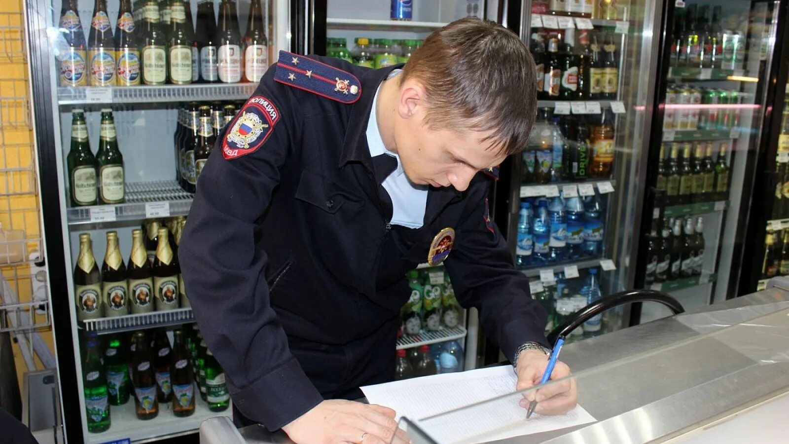 контроль за оборотом алкогольной продукции. штрих код акцизной марки. контроль за оборотом алкогольной продукции. алкогольные проверки. алкоголь качество.