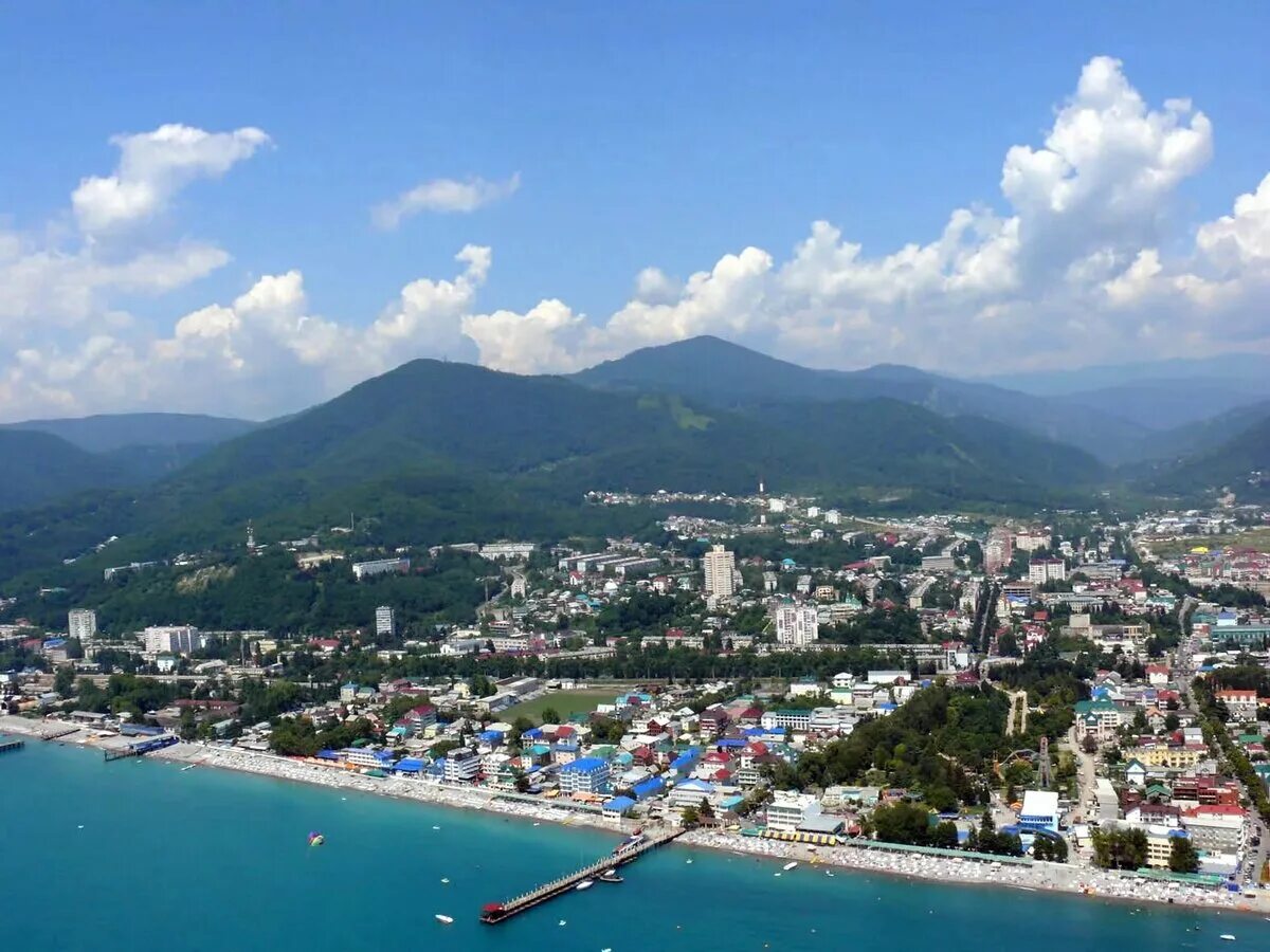 Где отдохнуть летом в сочи. Посёлок лазаревское краснодарский край. курортный поселок лазаревское. лоо краснодарский край горы. лазаревское сочинский район.