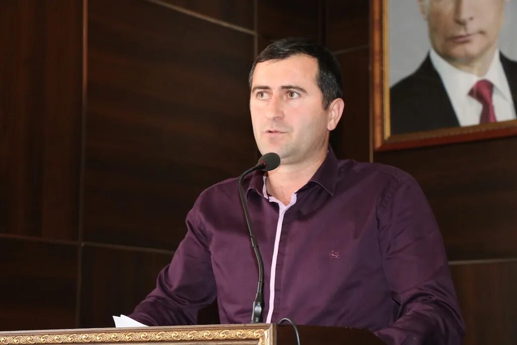 Далгатов дагестан. Мурад далгатов уполномоченный по правам предпринимателей. мурад далгатов фото. далгат далгатов скульптор.