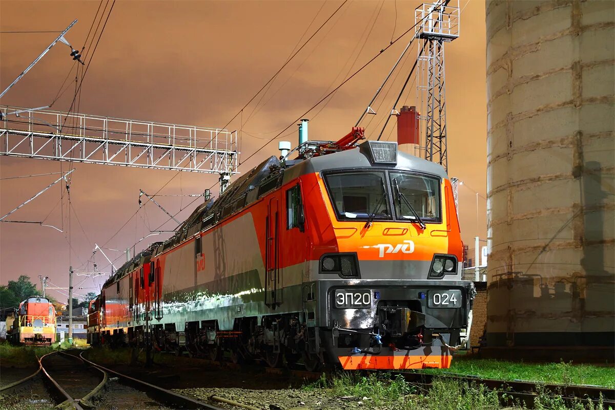 Эп20 RAILGALLERY. Эп20 электровоз. Эп20 026. Эп20 в депо. Покажи электровоз