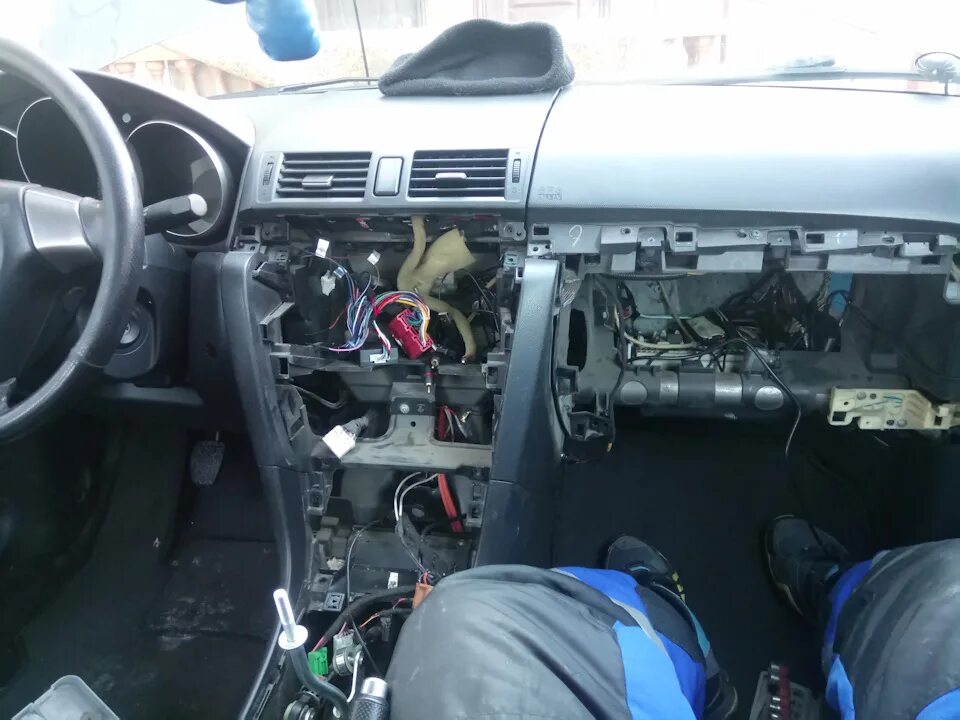Мазда 3 2008 как снять вентилятор печки Замена моторчика печки. Mazda 3 (1G) BK, 1,6 л, 2007 года своими руками DRIVE2