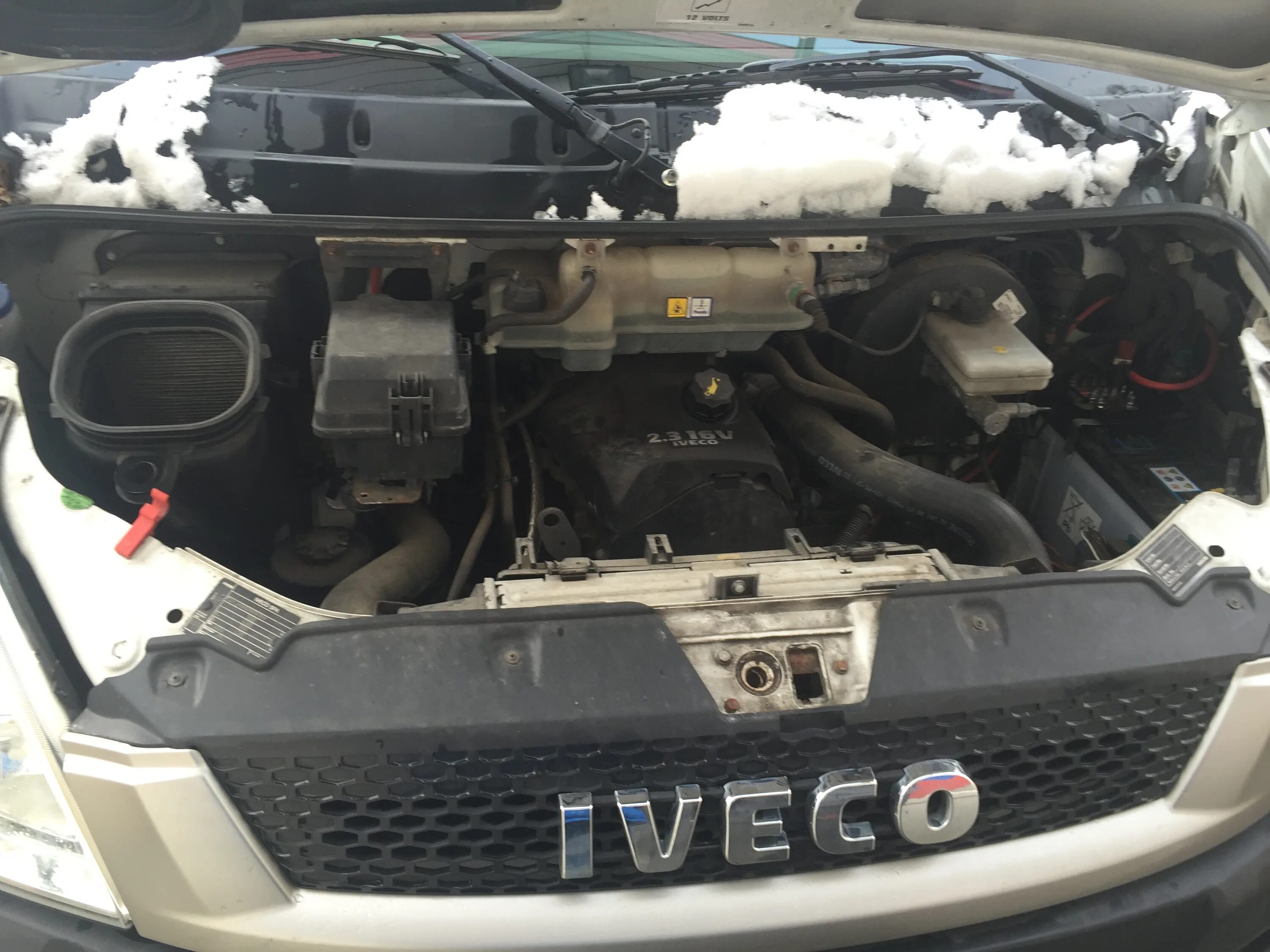 Ивеко Дейли 2.3. Двигатель Iveco Daily. Iveco 3.0 Diesel. Iveco Daily аккумулятор 2.0дизель.