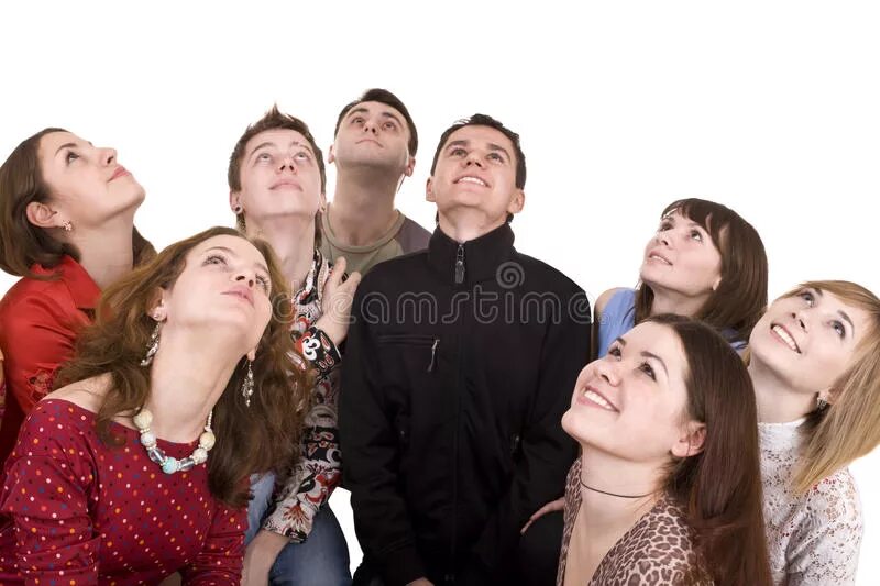 Человек смотрит наверх. Молодежь картинки. Много людей смотрят вверх. Восхищенная толпа. Они смотрят вверх.