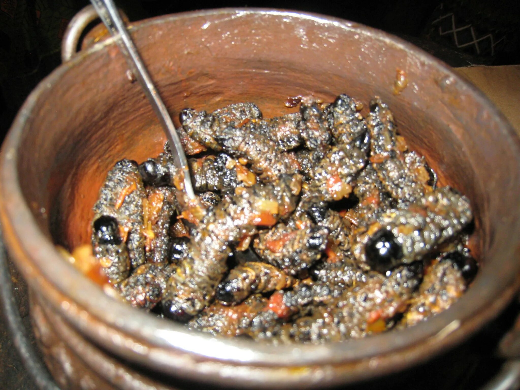 Где едят червей. Мопане вормс. Гусеницы мопане — Африка.