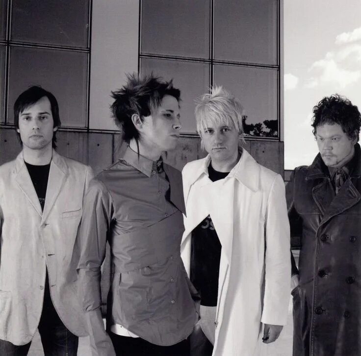 Sneaker pimps. Sneaker pimps. Группа sneaker pimps. Sneaker pimps bloodsport. Sneaker pimps album 2021.