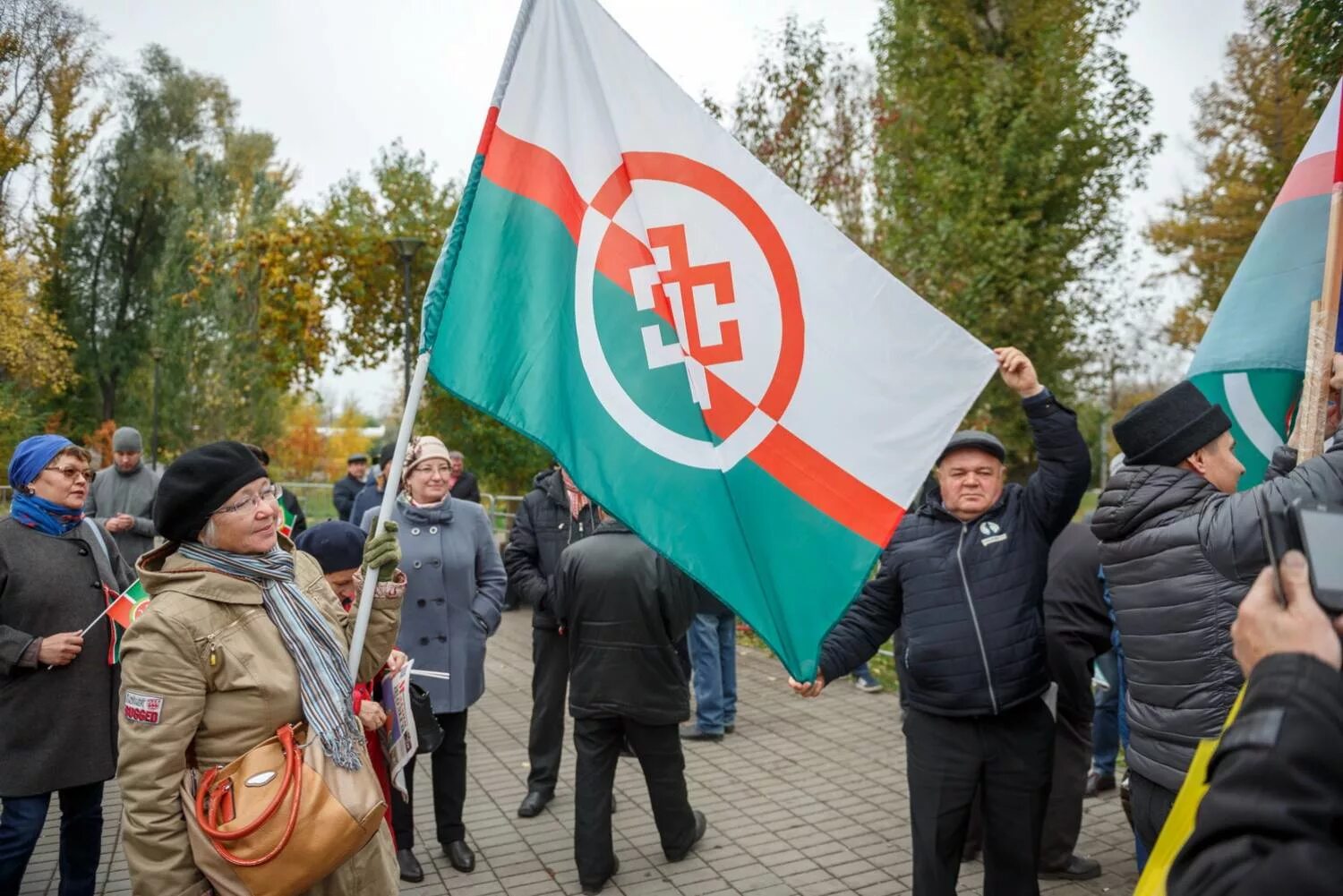 Башкирский национализм. Татарстан в 90 &quot;азатлык&quot;. татарские националисты казань. татарстанские националисты. татарский национализм.