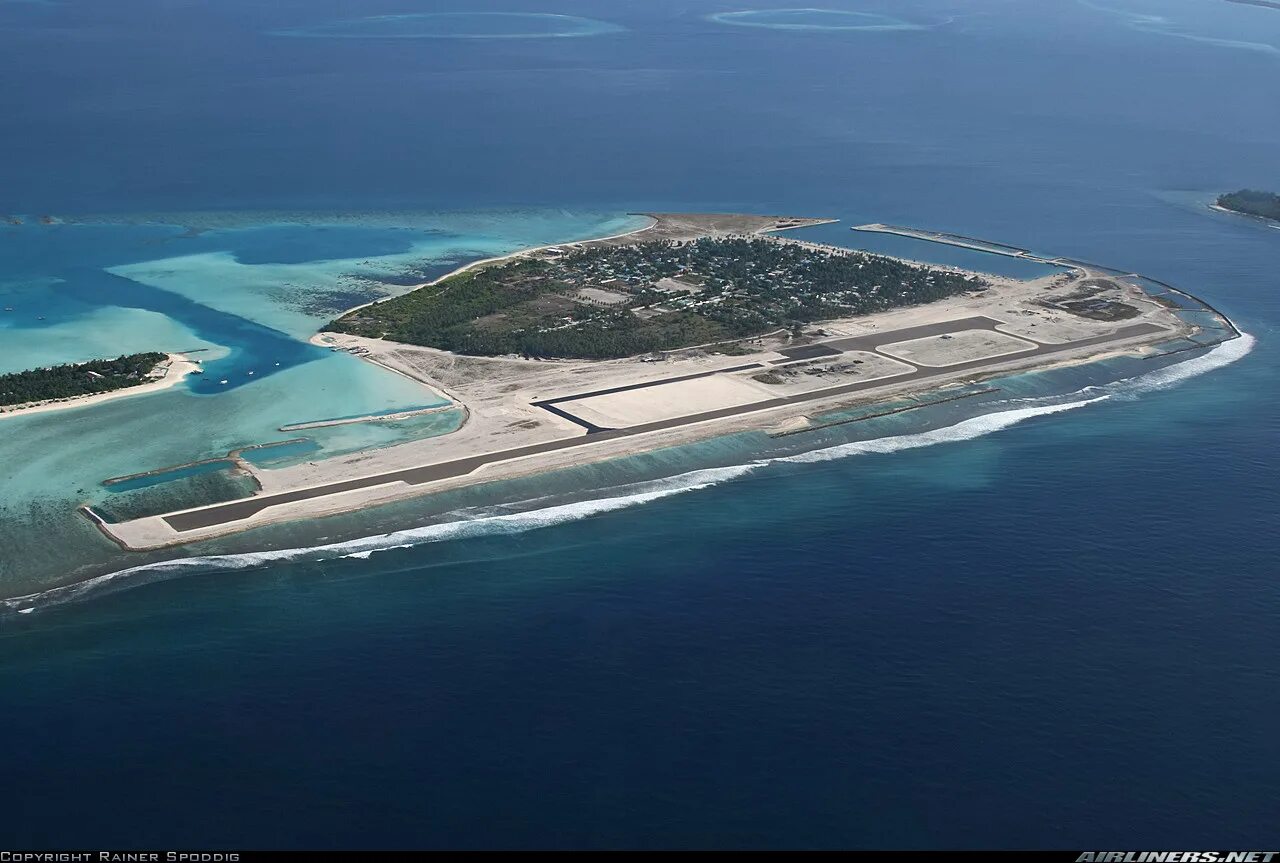 Острова в черном море. Тарава (кирибати). Открытые им острова. Остров ист-айленд. Outlying islands.