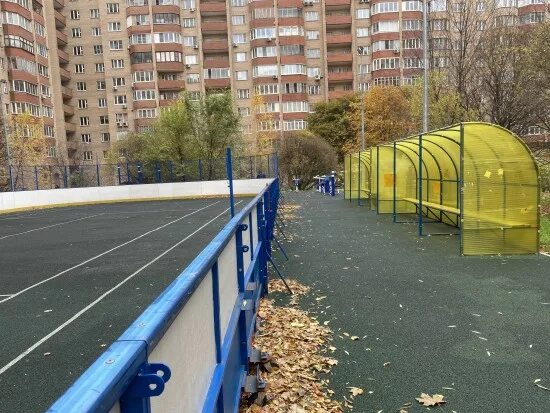 Площадка ясенево. Ясенево спортплощадка. спортивные площадки в южном бутово. спортивные площадки в ясенево. площадки для спорта в северном бутово.