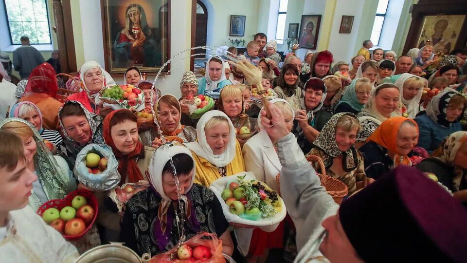 Когда яблочный спас в 2025 году. Праздник яблочный спас традиции. яблочный спас фото. праздник яблочный спас фото. яблоневый спас фото.