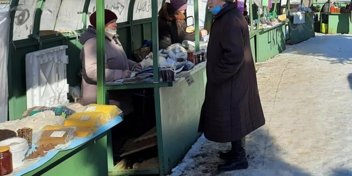 Пенсионеры. Пенсионеры в России. Работающие пенсионеры. Пенсионеры пенсия.