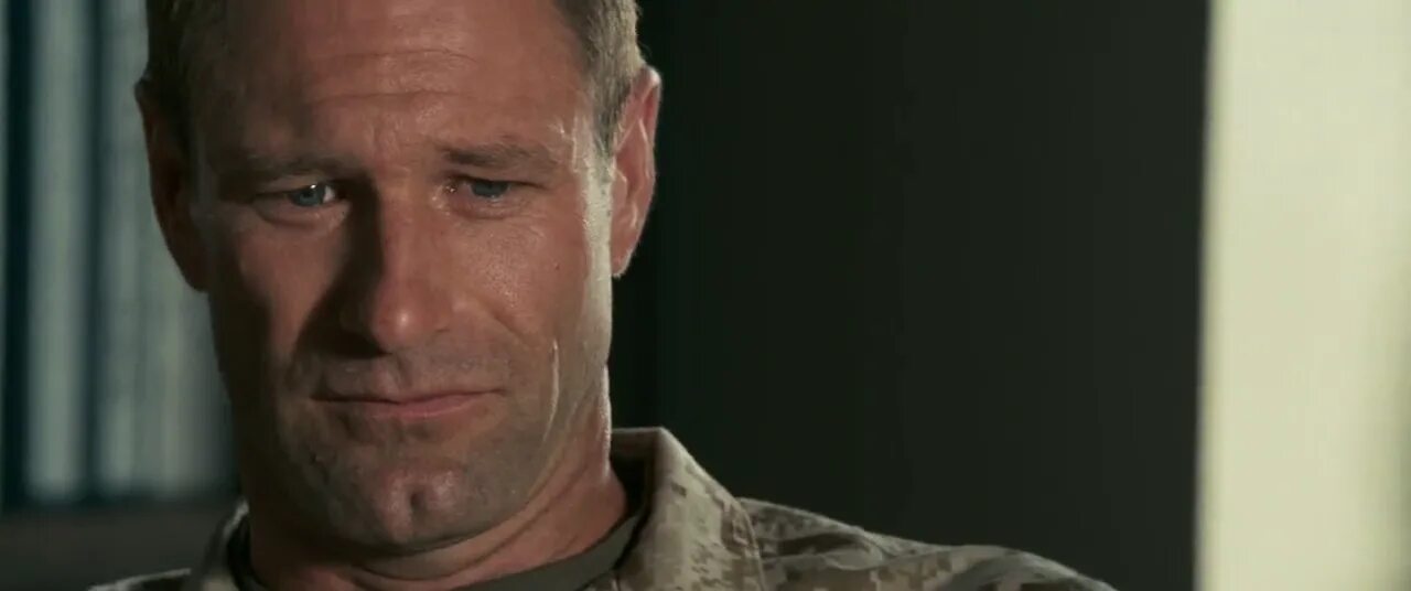 Битва 2011. Вторжение битва за лос-анджелес фильм 2011. Аарон экхарт битва за лос анджелес. Мишель родригес битва за лос анджелес. Битва 2011.