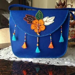 Үстінде қара адамдар бар порно