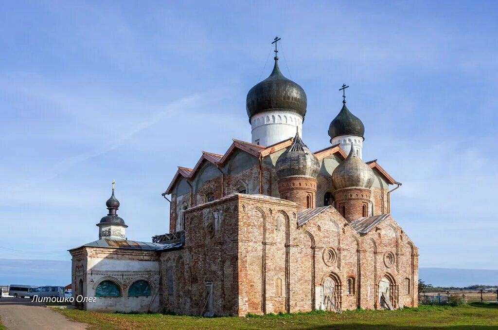 Мужской монастырь новгородская область. Михайло-Клопский монастырь Великий Новгород. Троицкий Михайло-Клопский монастырь Новгородская обл.