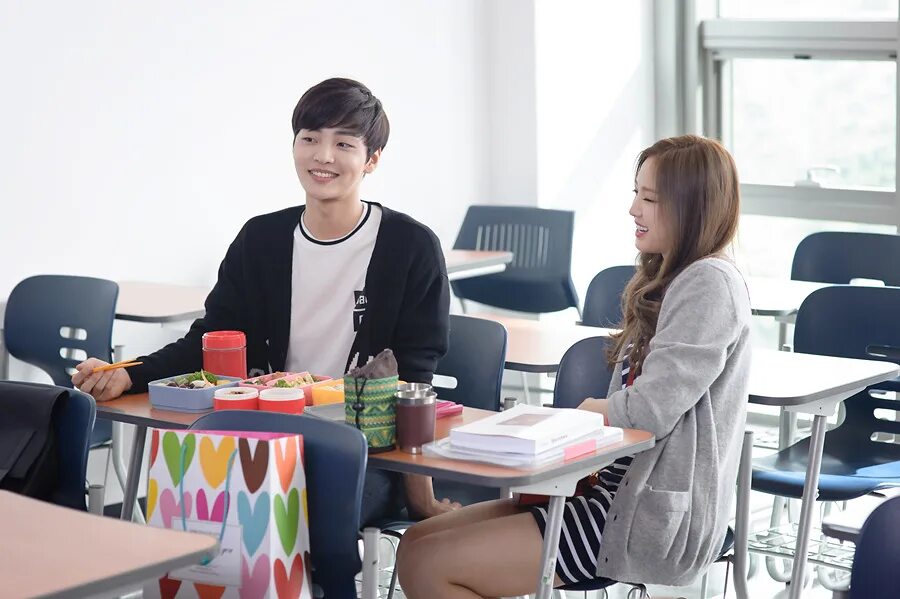 Снова 20 дорама. 20 20 дорама. Снова двадцать дорама йеджи. Снова 20 дорама. Дорама снова 20 йеджи.