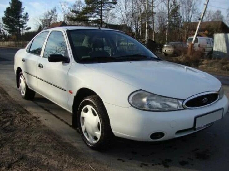 Форд мондео 2000 года. Ford Mondeo 2 2000. Форд Мондео 2 белый. Форд Мондео 2 2000 года. Ford Mondeo 1 1994 белый.