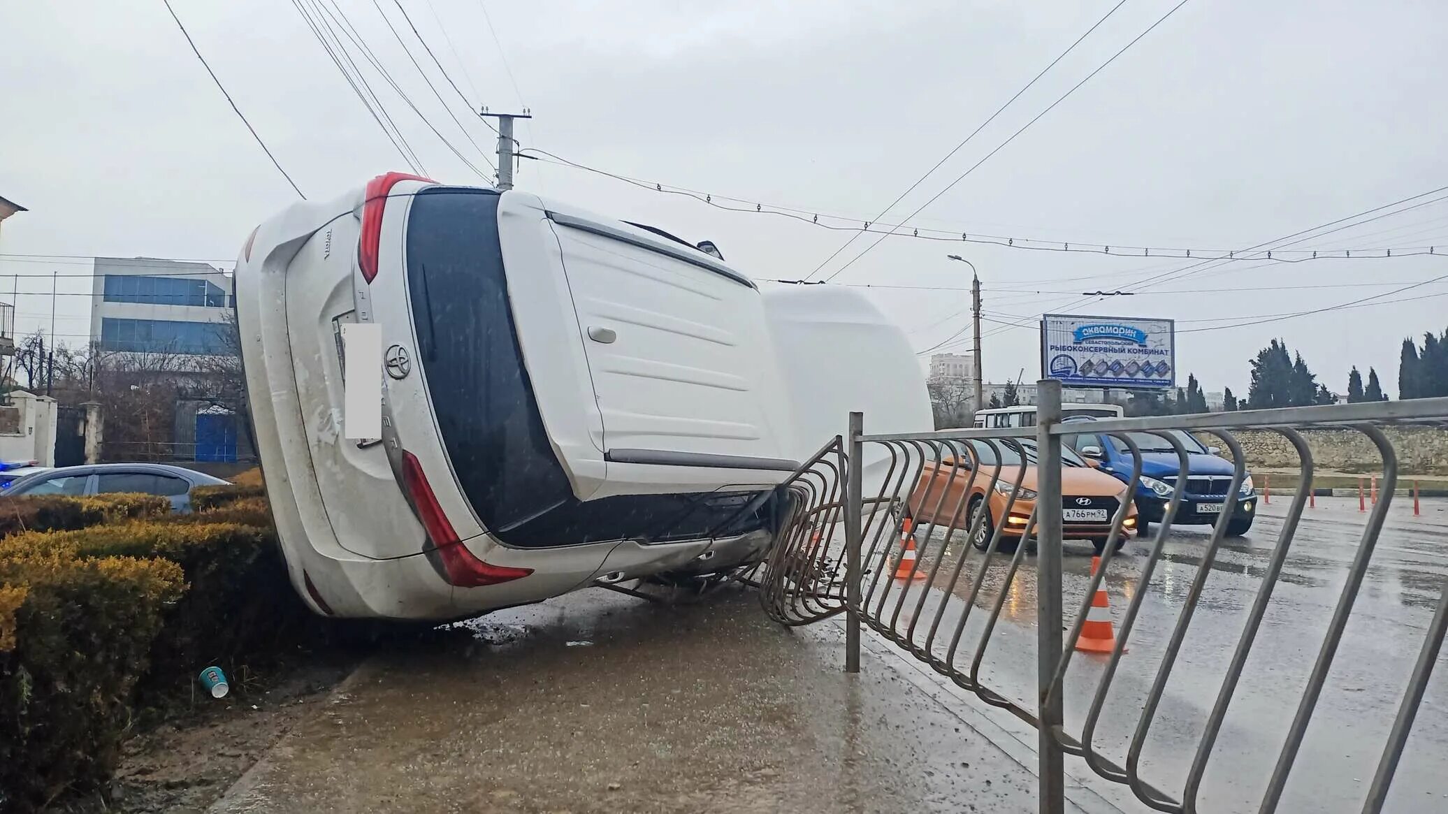 Авария в Севастополе вчера. ДТП на Пожарова в Севастополе. ДТП 4 августа 2022 в Крыму. Новости севастополя сегодня последние свежие происшествия