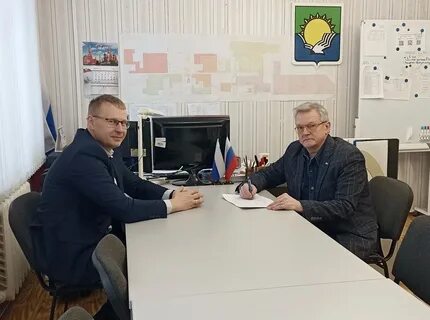 Председатель избирательной комиссии уик