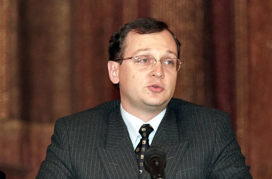 Кириенко премьер-министр 1998. Министры россии 2000 годов