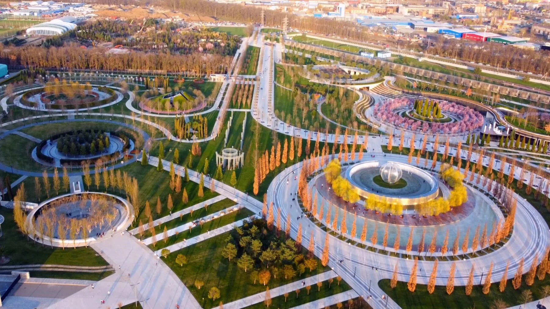 Игроки фк краснодар. Краснодар стоит сегодня. Парк голицин краснодар. Поля академии краснодар. Краснодар стоит сегодня.