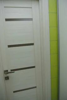 Двери ванной туалета стекла