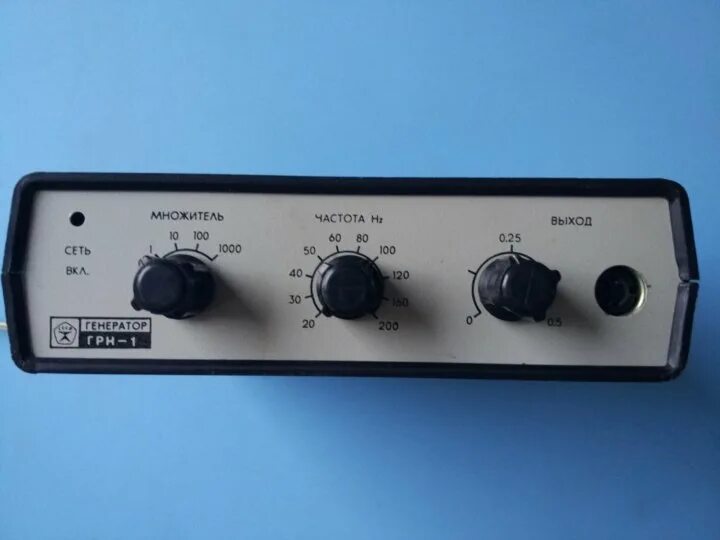 Генератор грн. Генератор сигналов низкочастотный грн-2. Грн-1 генератор. 1 гц-100 кгц. Генератор звуковой частоты фг-100.