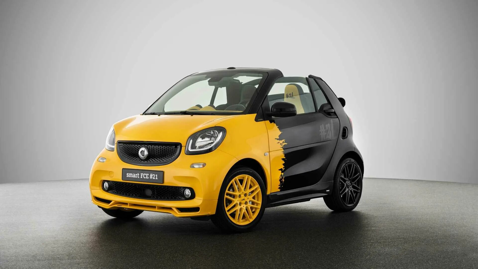 Микро 21. Smart Fortwo 2022. Smart auto 2022. Смарт машина 2021. Желтый смарт 453.