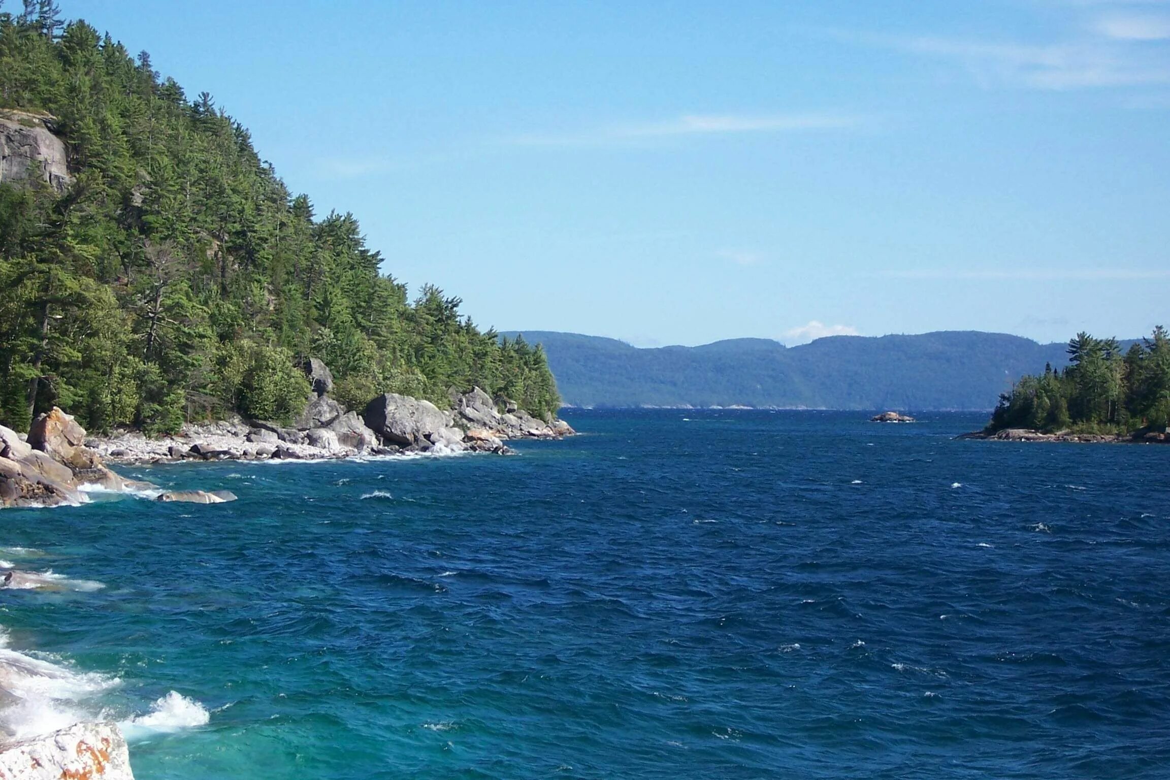 Верхнее (Lake Superior) — озеро. Озеро Супериор США. Озеро верхнее Северная Америка. Озеро сьюпериор Канада. Озеро верхнее объем воды