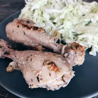 Голень с капустой