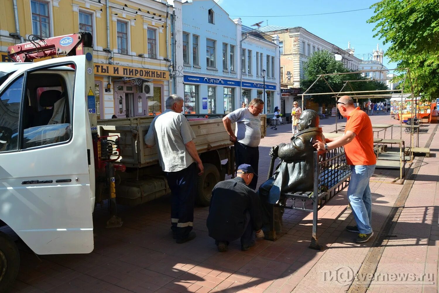 Люди живущие в твери. Дом Михаила круга в Твери. Тверь ул освобождения 172 дом круга. Улица Михаила круга в Твери. Дом улица Михаила круга.