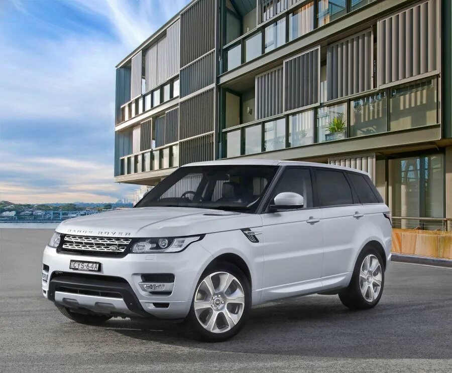 Рендж Ровер спорт 2015. Range Rover Sport 2015. Land Rover range Rover 2015 года. Ленд Ровер спорт 2015 года.