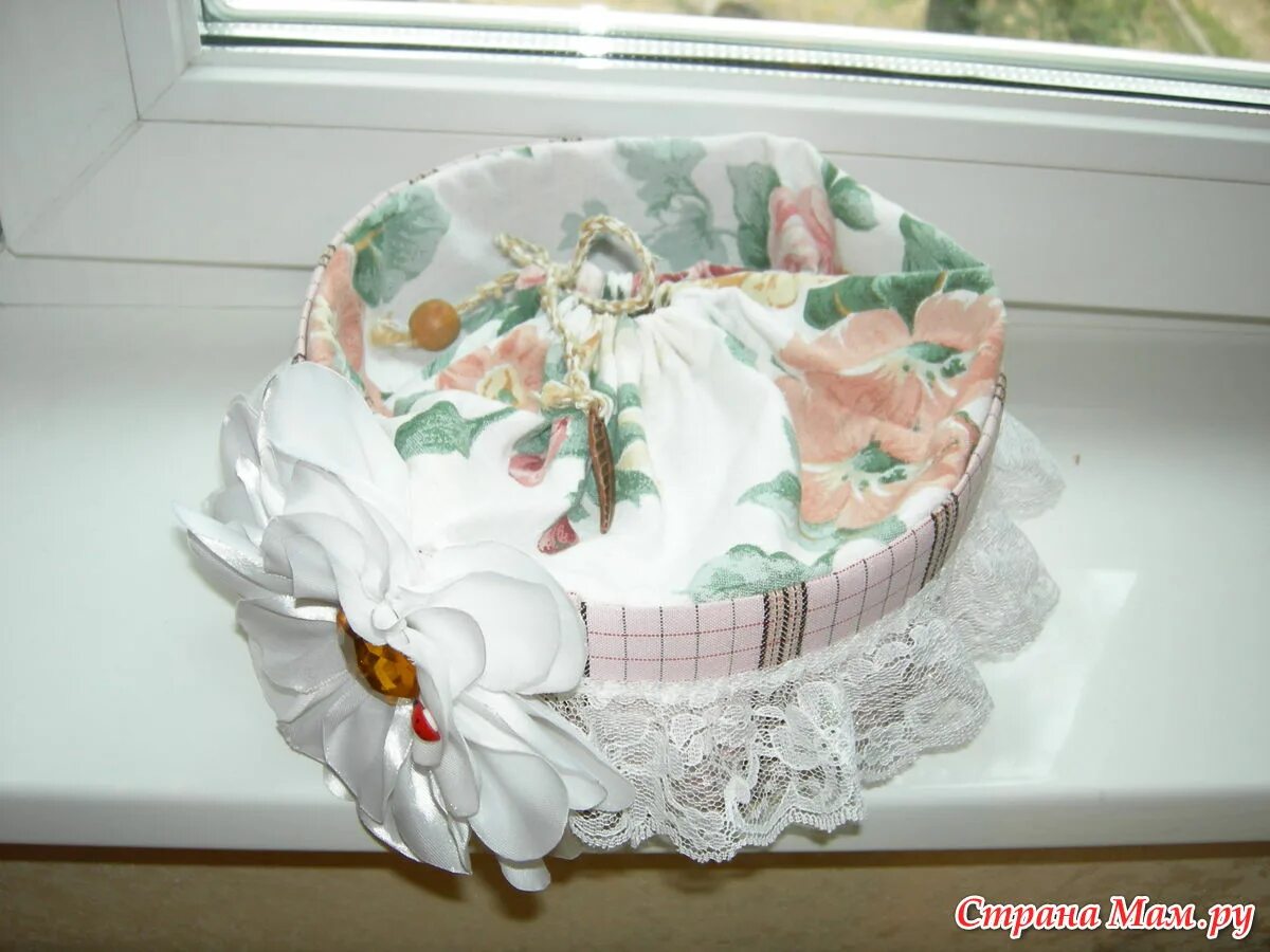 аквариум в коробке из под торта. декор коробки от торта. поделки из коробок из под торта. многоярусовая коробочка с конфетами. поделки из упаковки от торта.