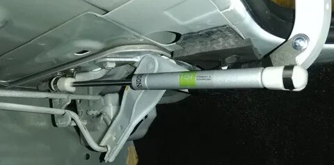 Газовые упоры багажника седан