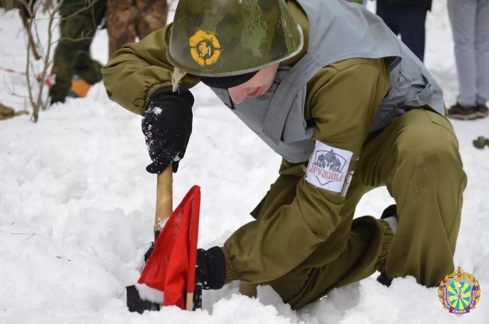 Российские солдаты с м16. Защитники войны. Защитники родины. Реконструкция боя. Зарница спорт игра.