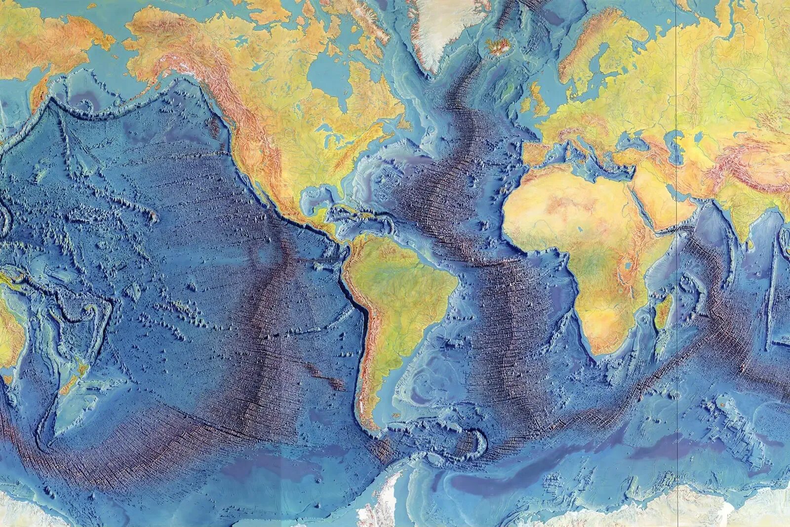 Какой рельеф атлантического океана. Срединно Океанические хребты Атлантического океана. Рельеф дна Атлантического океана. Срединно-Атлантический хребет. Карта дна Атлантического океана.