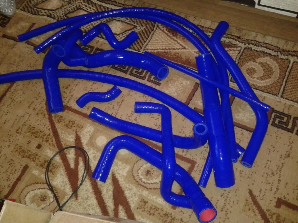 Патрубки охлаждения ваз 2114. Патрубки охлаждения 2114 супер авто. Патрубки радиатора охлаждения ваз 2114. Патрубки охлаждения ваз 2114. Силиконовые патрубки ваз 2114.